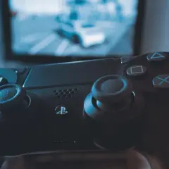 Jak podłączyć PS4 do monitora? Pełny poradnik krok po kroku