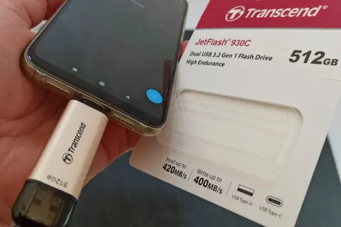 Jak przenieść zdjęcia na pendrive? Szybko i bez problemów!