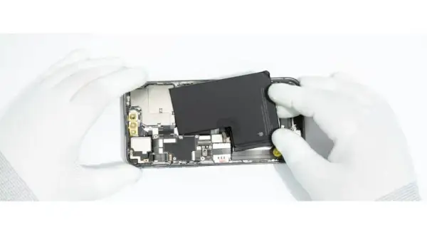 Wymiana baterii iPhone: Czy warto? Diagnoza, koszty, serwisy
