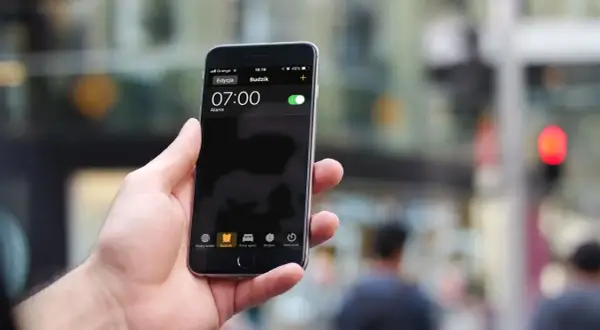 iPhone: Głośność budzika za głośna lub cichnie? Mamy rozwiązanie!