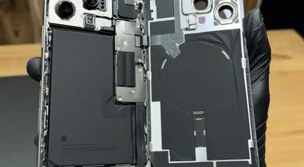 iPhone X: wymiana baterii, kondycja, koszty. Czy warto w 2026?