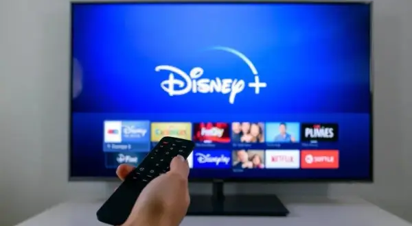 Disney+ na Samsung TV: Instalacja krok po kroku + rozwiązanie problemów