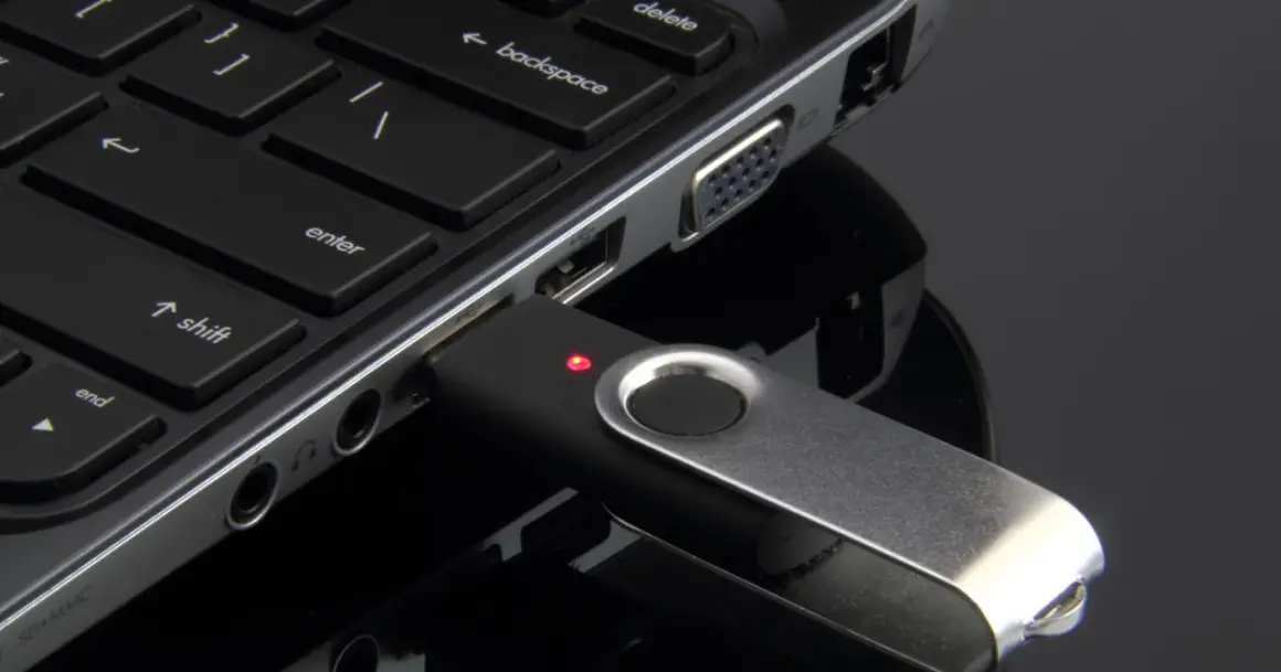 Jak skopiować z pendrive na komputer? Poradnik krok po kroku i rozwiązania