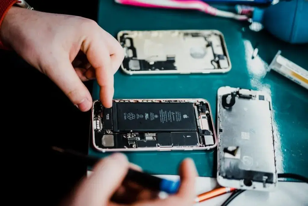iPhone 7: Wymiana baterii czy warto inwestować? Pełny poradnik