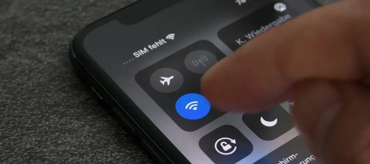 Jak udostępnić internet z iPhone'a? Hotspot i rozwiązania problemów