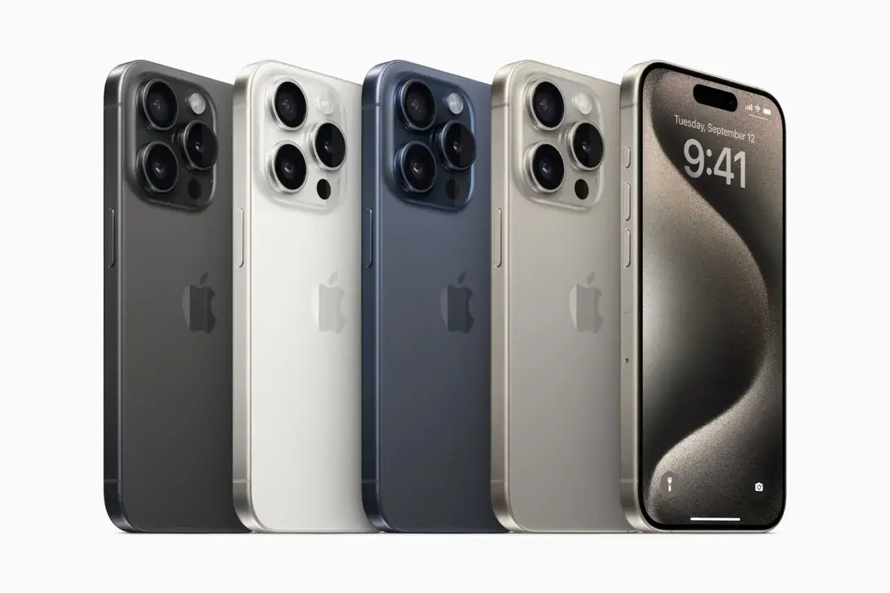 iPhone 15 Pro tytanowa obudowa i przycisk czynności