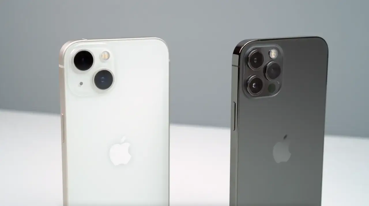Porównanie iPhone Pro vs standardowy